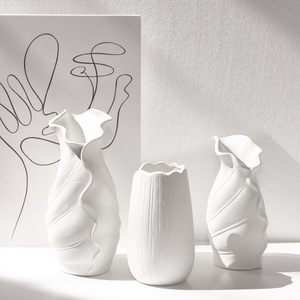 Custom Nordic Home Decoration Vase Living Room Flower Arrangement Handicraft Ceramic Vase Various Ceramic Handicrafts